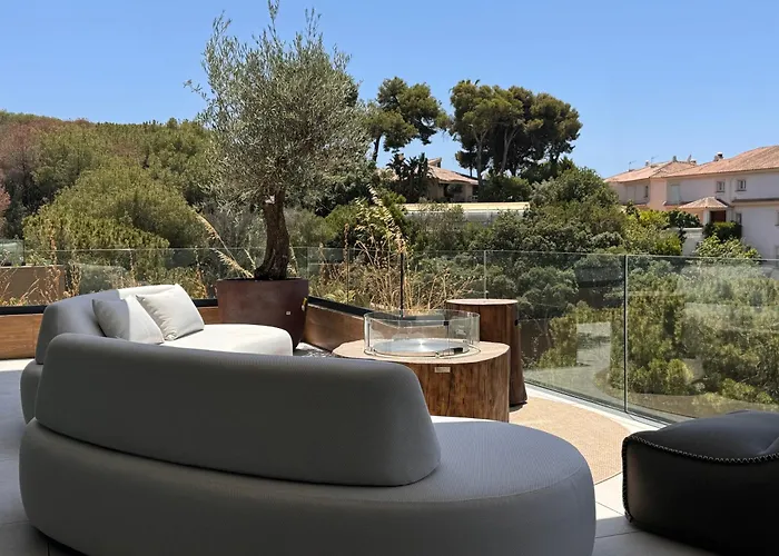 Vida - Luxury Panorama Seaview Penthouse In Organic-boho Design With Pool, Gym,